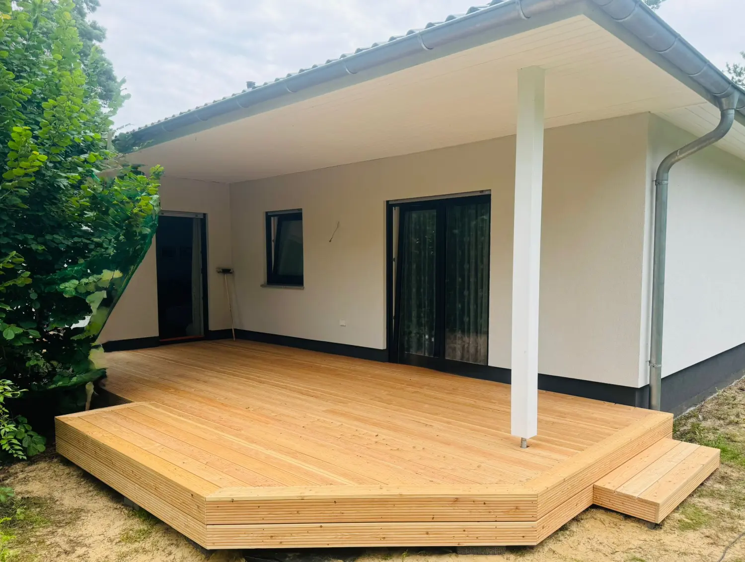 Zimmererarbeiten von Holz Biele