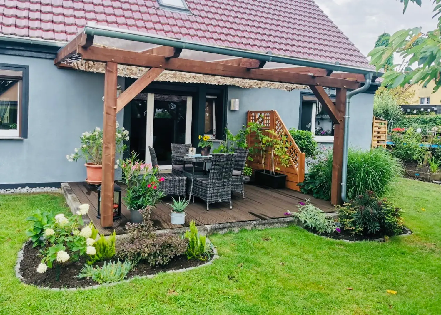 Zimmererarbeiten von Holz Biele