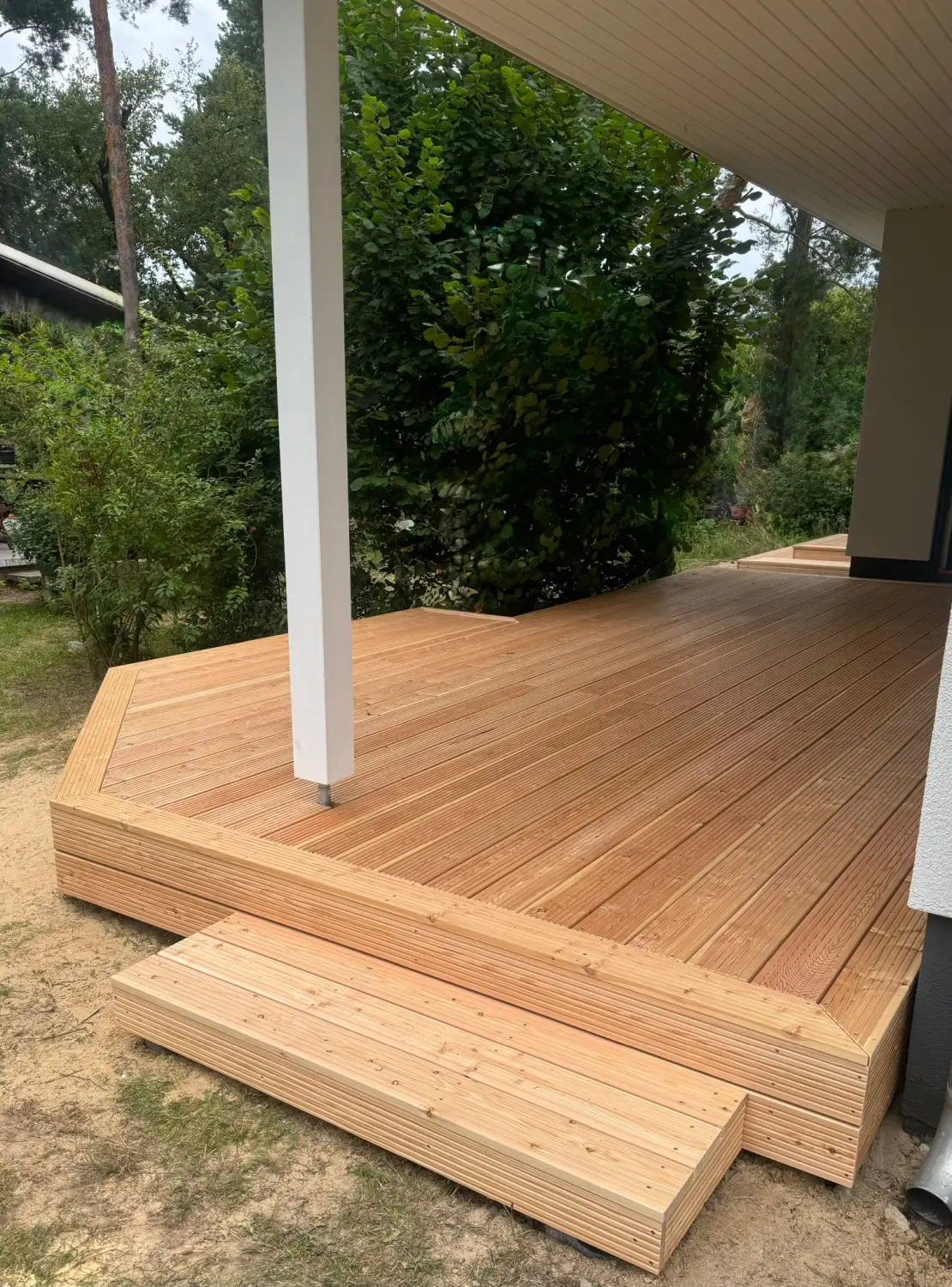 Zimmererarbeiten von Holz Biele
